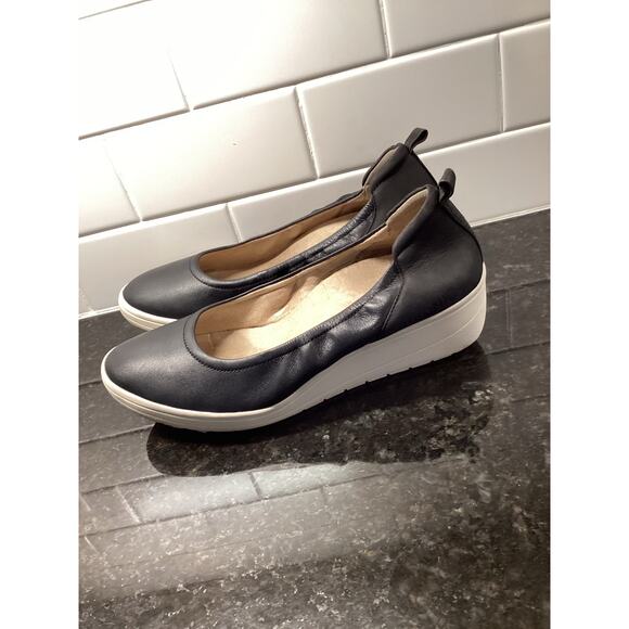 Vionic women's Jacey slip-on black leather wedge shoe size 8 comfort - Picture 4 of 7